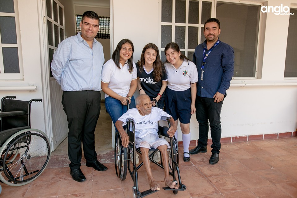Colegio Anglo Mexicano de Coatzacoalcos - Donación del día del abuelo - 2019 - 4
