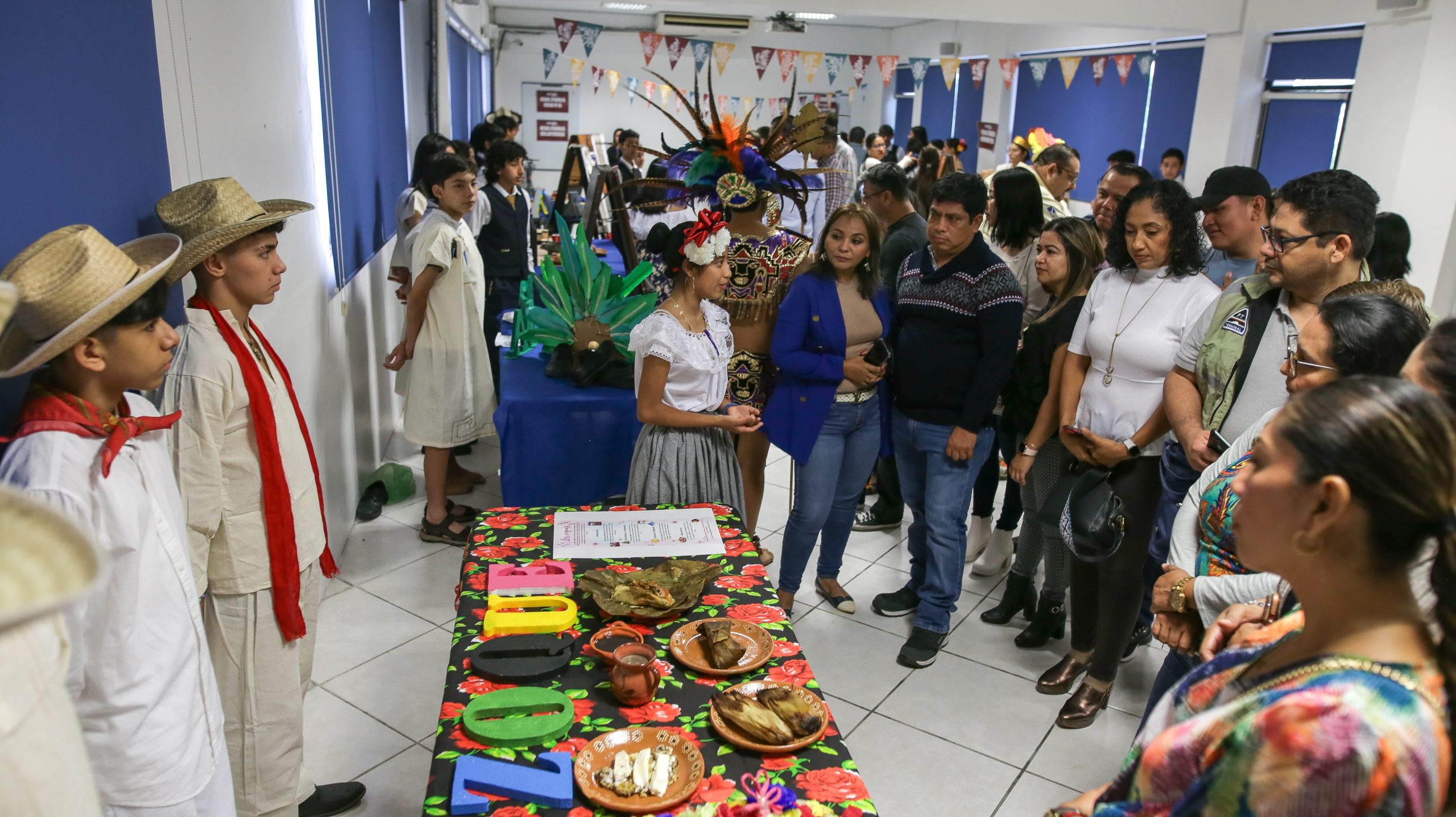 Colegio Anglo Mexicano de Coatzacoalcos Veracruz - secundaria - junior high school - escuelas en coatza -educacion bicultural - internacional - consciencia global 8