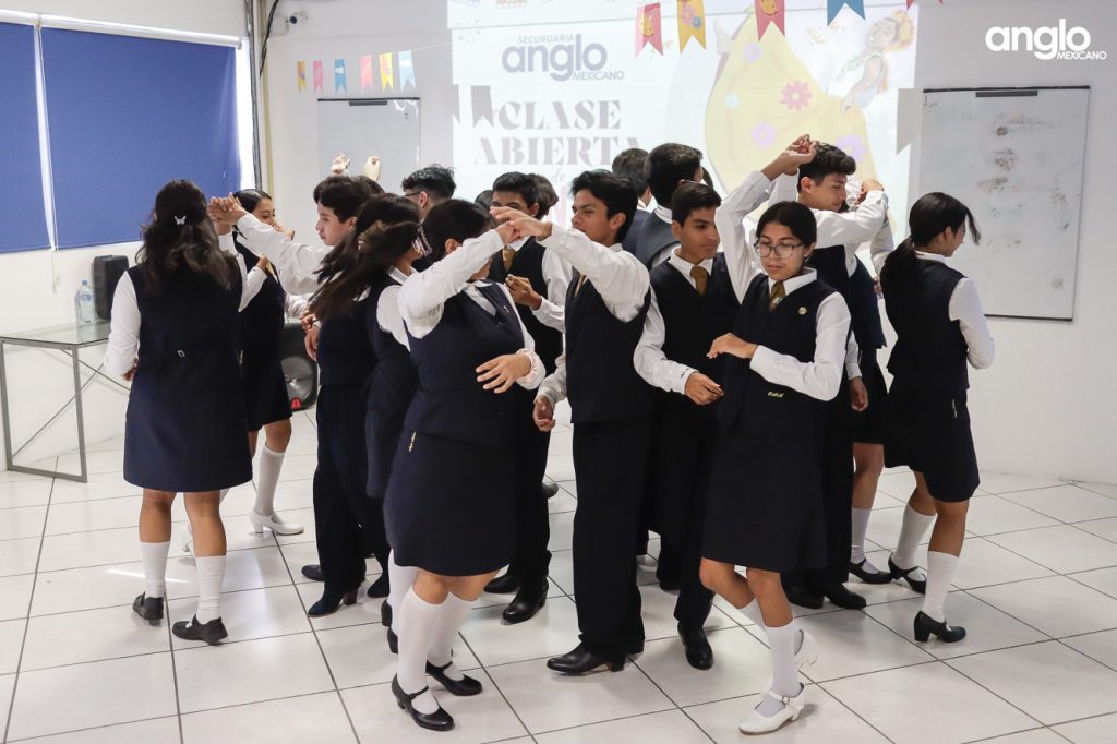 Colegio Anglo Mexiquense Nezahualcóyotl Estado De México