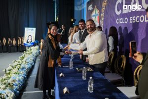 CLAUSURA-8937